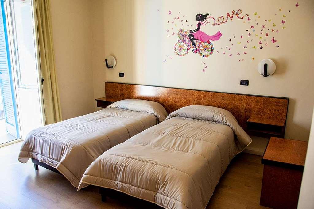 Hotel Scigliano Rossano Habitación foto